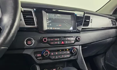 Kia Niro 2018, 77318 км, за 15000000 KRW - фото 12