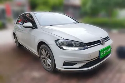 Volkswagen Golf 2019, 88800 км, за 61888.71 CNY