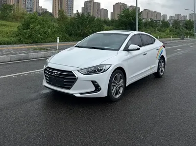 Hyundai Elantra · 2019 год