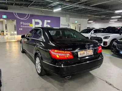 Mercedes-Benz E-Class 2010, 30419 км, за 9500000 KRW