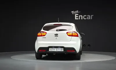 Kia Pride 2014, 58971 км, за 6700000 KRW - фото 4