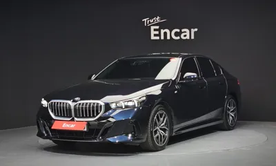 BMW 5-Series · 2024 год