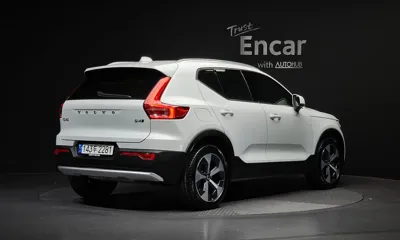 Volvo XC40 2023, 53847 км, за 35500000 KRW