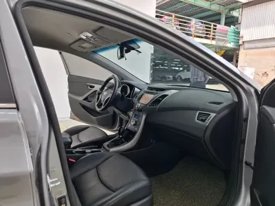 Hyundai Avante 2015, 83542 км, за 6900000 KRW - фото 14