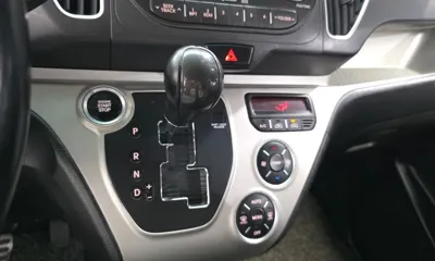 Kia Ray 2016, 170979 км, за 5900000 KRW - фото 9
