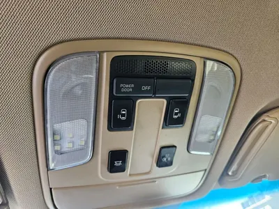 Kia Canival 2017, 117989 км, за 11900000 KRW - фото 18