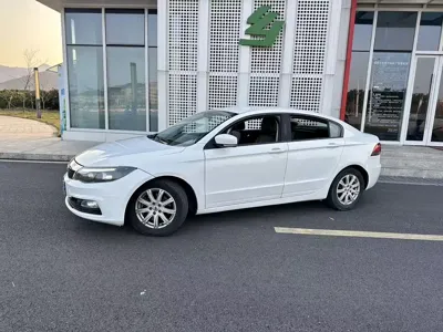 Qoros Qoros 3 2018, 80000 км, за 19800 CNY