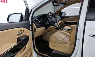 Kia Canival 2019, 246596 км, за 9900000 KRW - фото 10