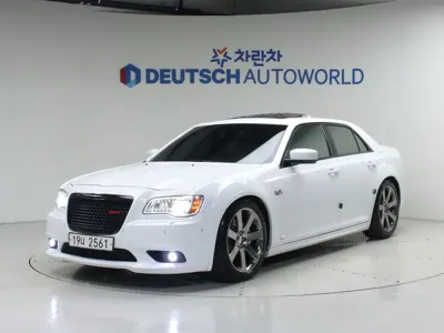 Chrysler 300C · 2013 год