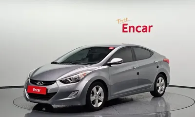 Hyundai Avante · 2013 год