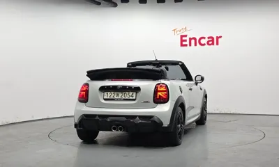 MINI Cooper Convertible 2023, 7645 км, за 36800000 KRW