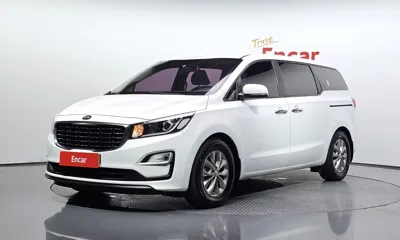 Kia Canival · 2020 год