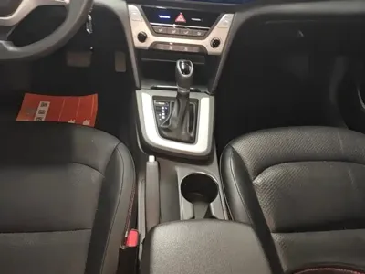 Hyundai Elantra 2017, 70300 км, за 35400 CNY - фото 16