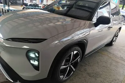 Nio ES7 · 2022 год