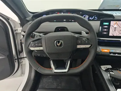Changan UNI-V 2026, 500 км, за 85800 CNY - фото 15