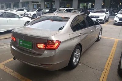 BMW 3 Series 2015, 85000 км, за 63724.16 CNY - фото 6