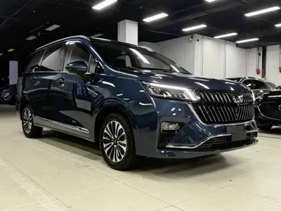 Wuling Jiachen 2022, 15000 км, за 78800 CNY