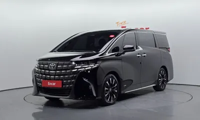 Toyota Alphard · 2024 год