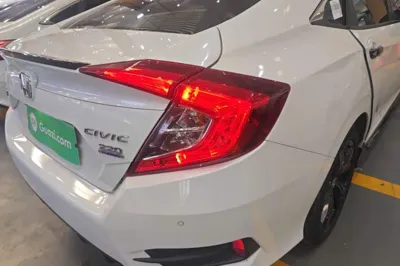 Honda Civic 2019, 35400 км, за 77653.2 CNY - фото 9
