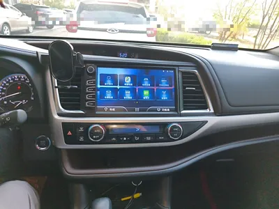 Toyota Highlander 2018, 104400 км, за 125519.27 CNY - фото 14
