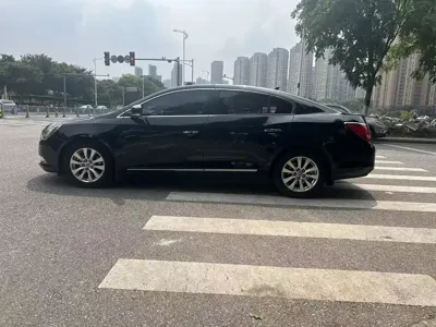Buick LaCrosse 2015, 128000 км, за 26500 CNY