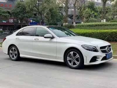 Mercedes-Benz C-Class 2019, 80000 км, за 100000 CNY