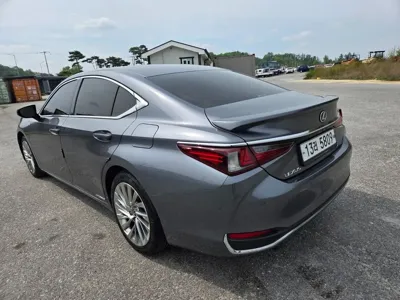 Lexus ES 2019, 76680 км, за 37500000 KRW