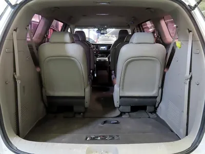 Kia Canival 2015, 176134 км, за 6600000 KRW - фото 18