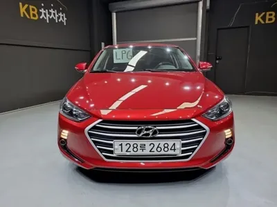 Hyundai Avante · 2018 год
