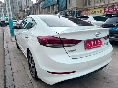 Hyundai Elantra 2019, 98000 км, за 43800 CNY - фото 6