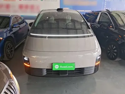 Li Auto Li MEGA 2025, 16299 км, за 431300 CNY