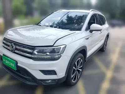 Volkswagen Tharu 2021, 100500 км, за 75400 CNY
