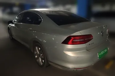 Volkswagen Magotan 2017, 94700 км, за 61945.89 CNY