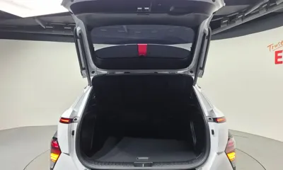 Hyundai Kona 2025, 7357 км, за 27800000 KRW - фото 20