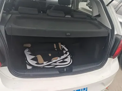 Volkswagen Polo 2018, 82000 км, за 34800 CNY
