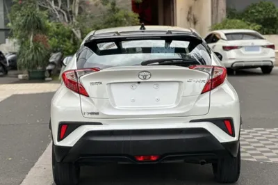 Toyota C-HR 2020, 61200 км, за 80771.77 CNY - фото 6