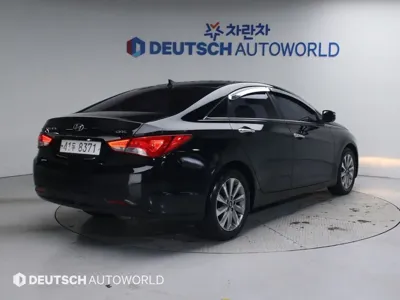 Hyundai Sonata 2013, 232087 км, за 3500000 KRW
