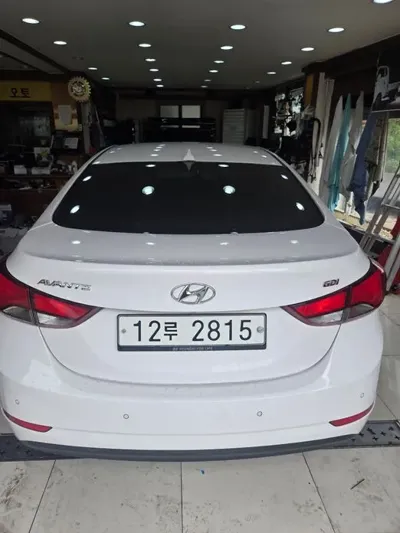 Hyundai Avante 2015, 117000 км, за 5300000 KRW