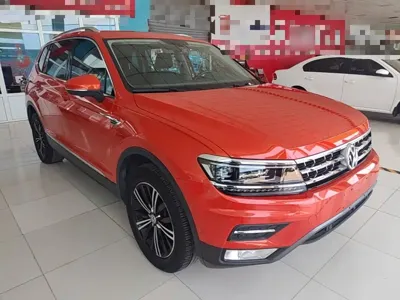Volkswagen Tiguan L 2018, 50000 км, за 70100 CNY