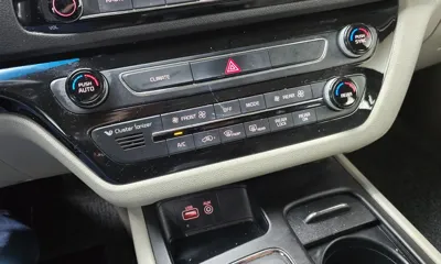 Kia Canival 2018, 60796 км, за 15500000 KRW - фото 18