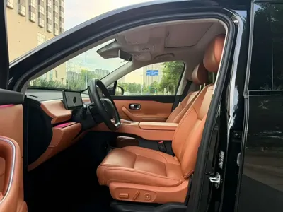 Leapmotor Leapmotor C16 2025, 15000 км, за 139800 CNY