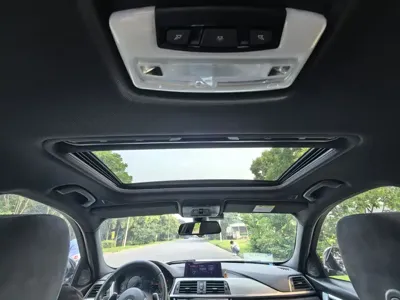 BMW 3 Series 2018, 127000 км, за 82800 CNY - фото 6