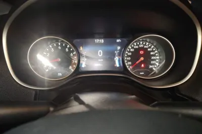 Jeep Compass 2017, 38300 км, за 39380.64 CNY - фото 12