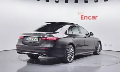 Mercedes-Benz E-Class 2022, 49769 км, за 45300000 KRW