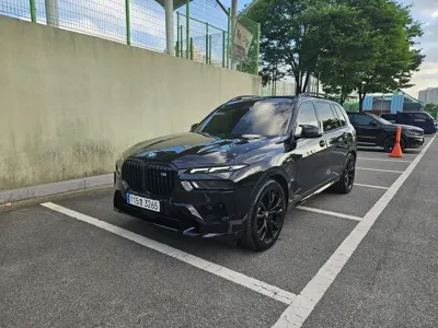 BMW X7 · 2024 год