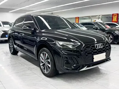 Audi Q5L 2024, 7000 км, за 218500 CNY