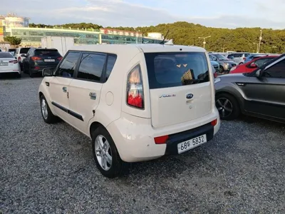 Kia Soul 2010, 87673 км, за 2200000 KRW