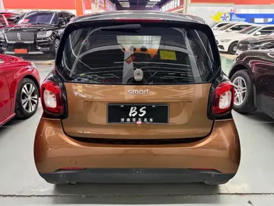 Smart Smart Fortwo 2016, 80000 км, за 39800 CNY - фото 10