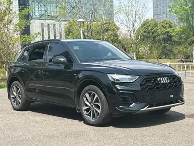 Audi Q5L 2025, 20000 км, за 200600 CNY