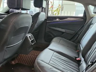 Volkswagen Passat 2022, 22000 км, за 108000 CNY - фото 7